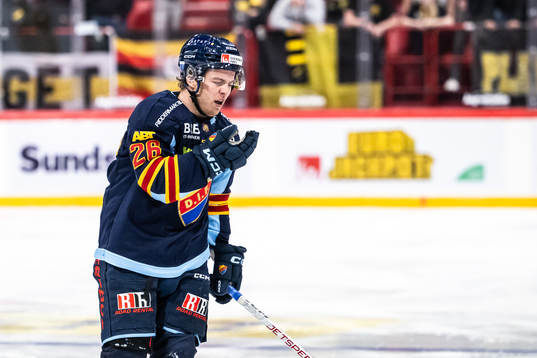 Djurgårdens Emil Berglund har ont