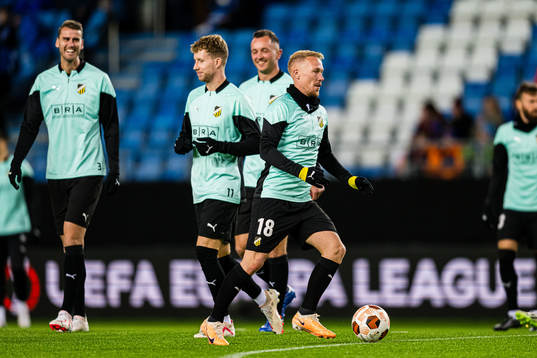 Mikkel Rygaard of Häcken warms up