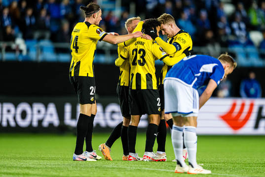 Momodou Lamin Sonko of Häcken celebrates