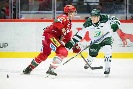 MoDos Daniel Brickley och Färjestads Linus Johansson