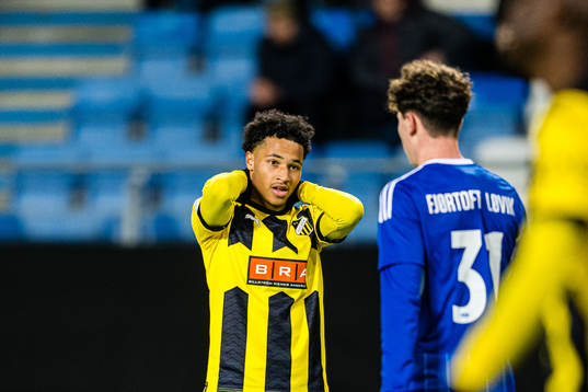 Momodou Lamin Sonko of Häcken looks dejected