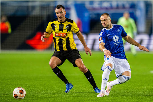 Even Hovland of Häcken and Veton Berisha of Molde
