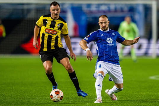 Even Hovland of Häcken and Veton Berisha of Molde
