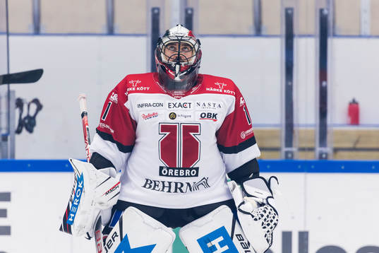 Örebros målvakt Jhonas Enroth värmer upp