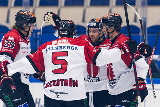 Örebros Mathias Bromé jublar