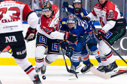 Örebros Samuel Johannesson och Växjös Emil Sylvegård