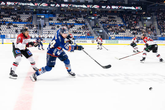 Örebros William Wikman och Växjös Joel Persson