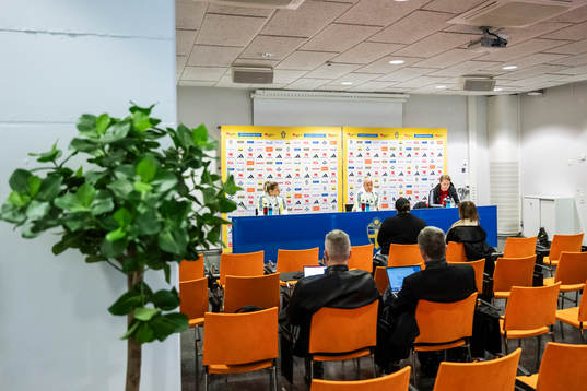 Nathalie Björn, Caroline Seger and press officer Fredrik