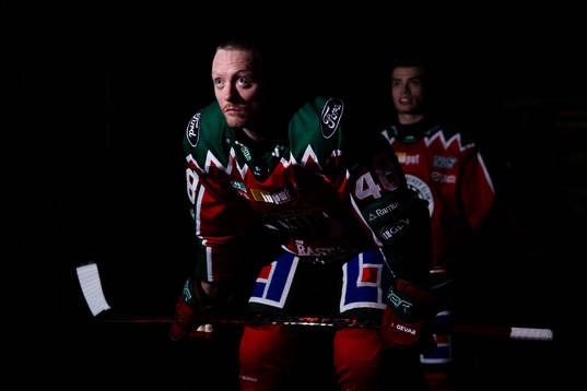 Frölundas Carl Klingberg innan  ishockeymatchen i SHL