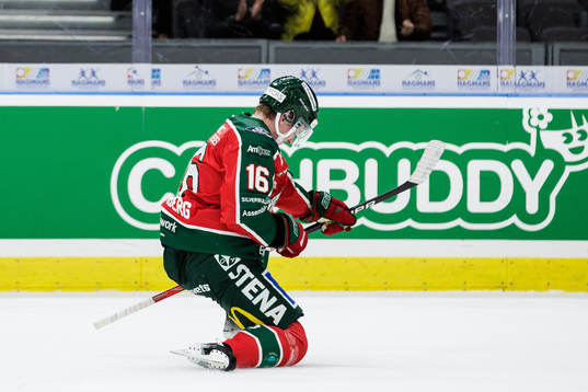 Frölundas Otto Stenberg jublar 1-2