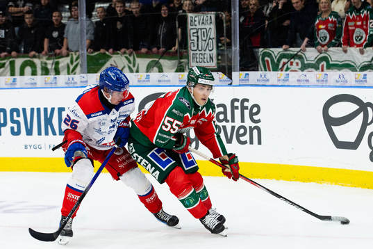 Oskarshamns Lukas Pilö och Frölundas Max Lindroth