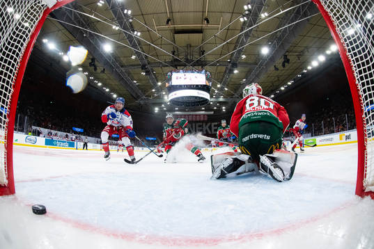 Frölundas målvakt Frederik Dichow släpper in 0-2