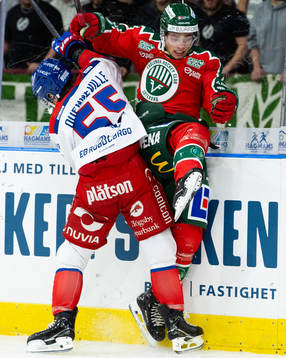 Oskarshamns David Quenneville och Frölundas Isac Born