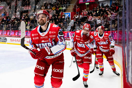 Timrås Anton Lander jublar