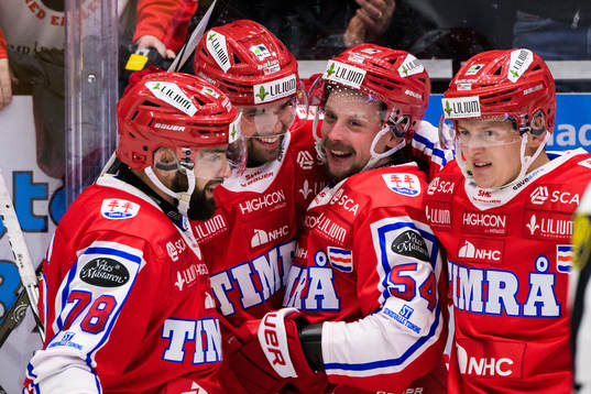Timrås Jonathan Dahlén jublar
