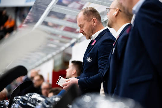 HV71s tränare Johan Lindbom