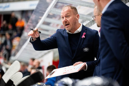 HV71s tränare Johan Lindbom
