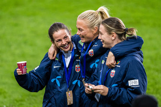 Tuva Hansen, Guro Bergsvand and Elisabeth Terland of Norway