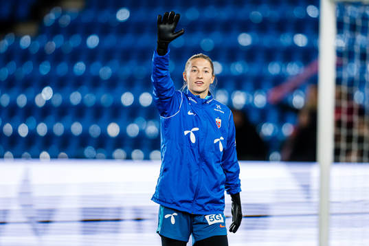 Goalkeeper Cecilie Fiskerstrand of Norway warms up