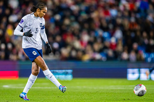 Wendie Renard of France