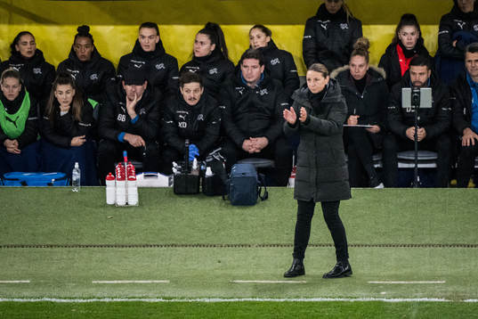 Head coach Inka Grings of Switzerland