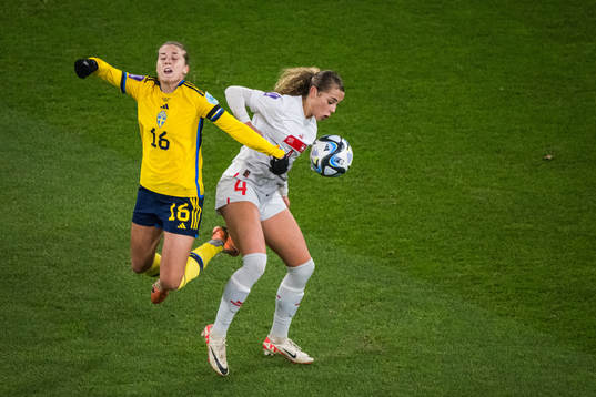 Filippa Angeldahl of Sweden and  Alayah Pigrim of