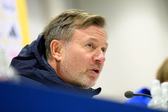 Head coach Peter Gerhardsson of Sweden