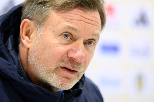 Head coach Peter Gerhardsson of Sweden