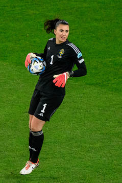 goalkeeper Zecira Musovic of Sweden