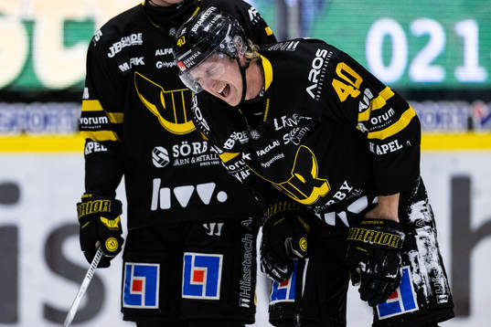 Västerås Isak Skedung har ont