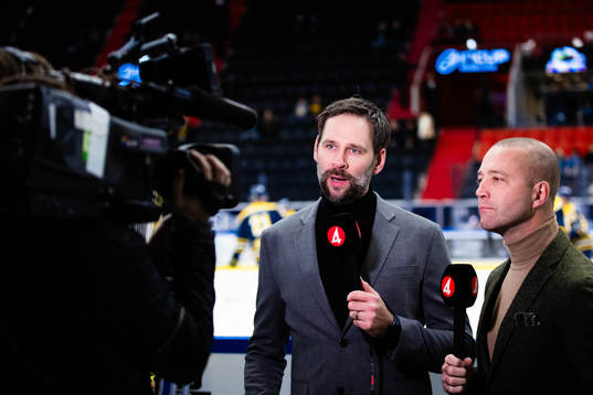 TV4s kommentator Tobias Carlsson