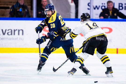 Södertäljes Marcus Eriksson och AIKs Oscar Öhman