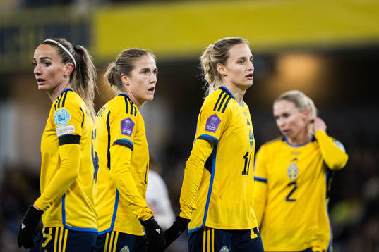 Kosovare Asllani, Filippa Angeldahl, Nathalie Björn, and
