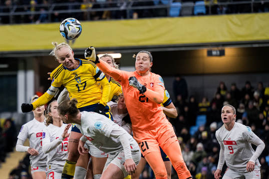 Anna Anvegård of Sweden and Sandrine Mauron of Switzerland