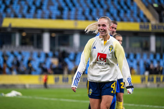 Hanna Lundkvist of Sweden celebrates