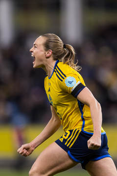 Magdalena Eriksson of Sweden celebrates the 1-0 goal
