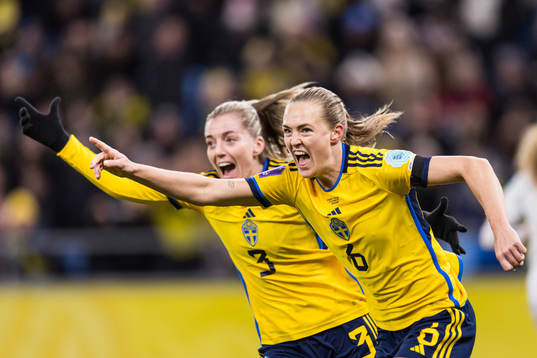 Magdalena Eriksson of Sweden celebrates the 1-0 goal