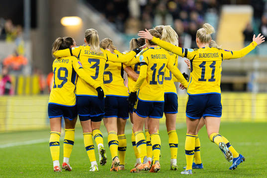 Magdalena Eriksson of Sweden celebrates scoring 1-0 with