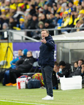 Head coach Peter Gerhardsson of Sweden