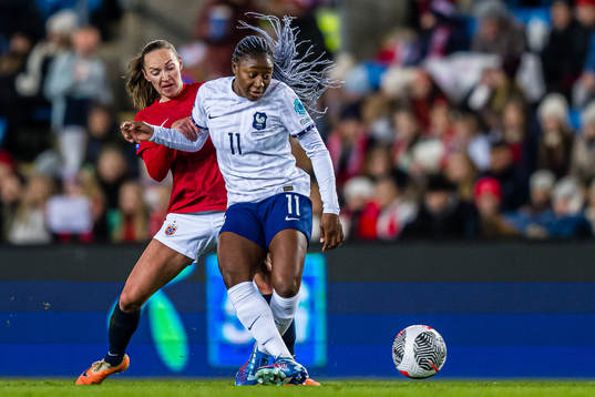 Marit Bratberg Lund of Norway and Kadidiatou Diani of France