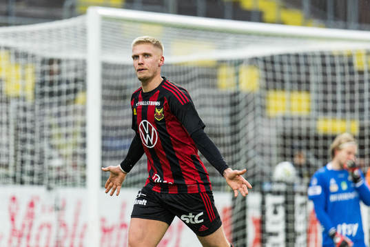 Östersunds Andre Österholm jublar