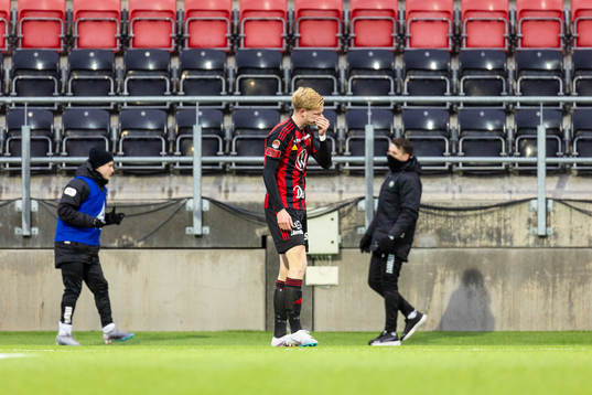 Östersunds Malcolm Stolt deppar