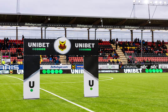 Reklamskyltar med Unibet logga på