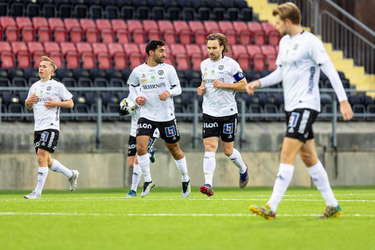 Örebros Lucas Shlimon jublar