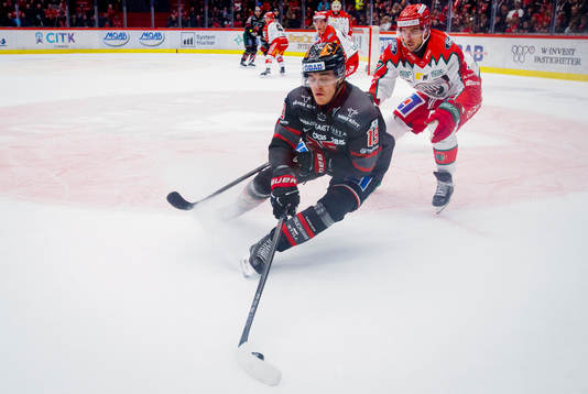 Örebros Axel Sundberg och Frölundas Henrik Tömmernes