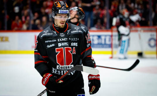 Örebros Emil Larsson deppar