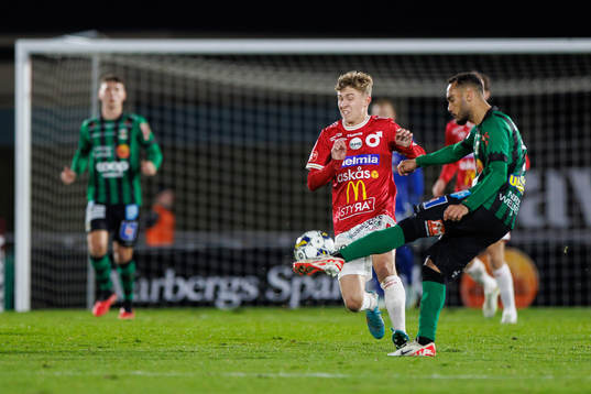 Degerfors Gustav Lindgren och Varbergs Vinicius Nogueira de