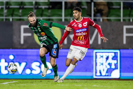 Varbergs Oskar Sverrisson och Degerfors Elyas Bouzaiene