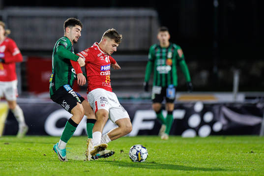 Varbergs Ismet Lushaku och Degerfors Damjan Pavlovic