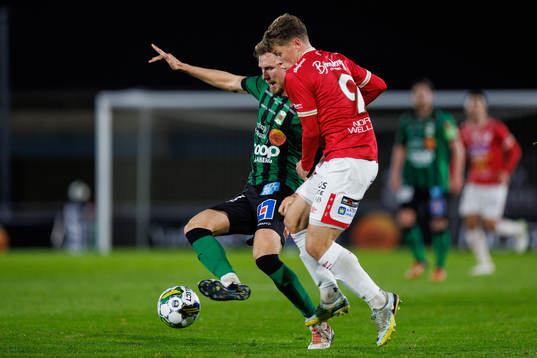 Varbergs Niklas Dahlström och Degerfors Gustav Lindgren